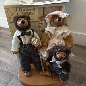 1989 Robert Raikes Bears The Three Bears Vintage Wooden Doll Family with Box
